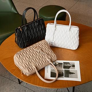 Bolsa transversal feminina
