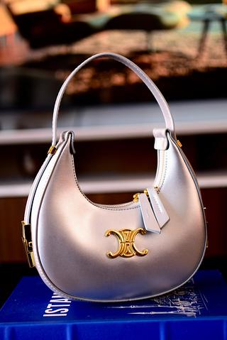 Bolsa transversal feminina