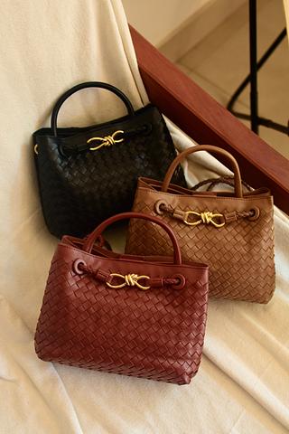 bottega M