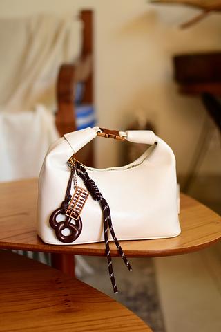 Bolsa transversal feminina