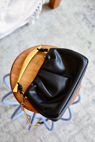 Bolsa transversal feminina