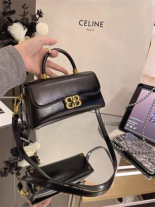 Bolsa transversal feminina