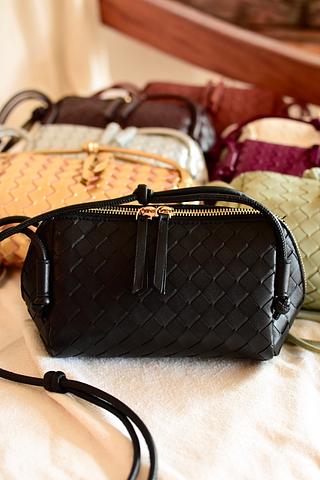 Bolsa transversal feminina