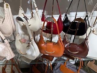 Bolsa transversal feminina