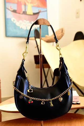 Bolsa transversal feminina