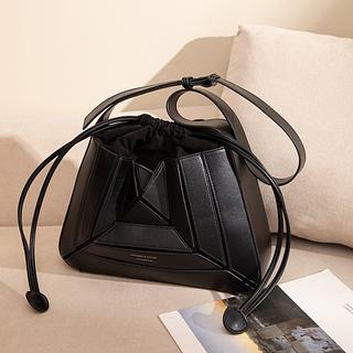 Bolsa transversal feminina