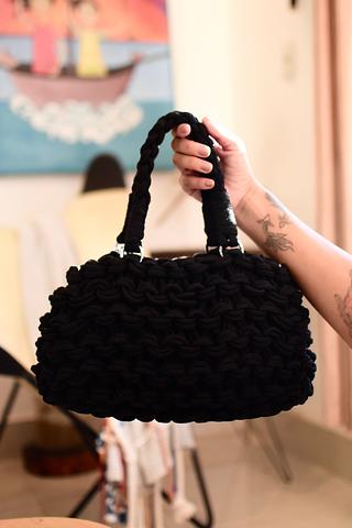 Bolsas tecidas à mão -Um estilo que vende muito bem na Europa