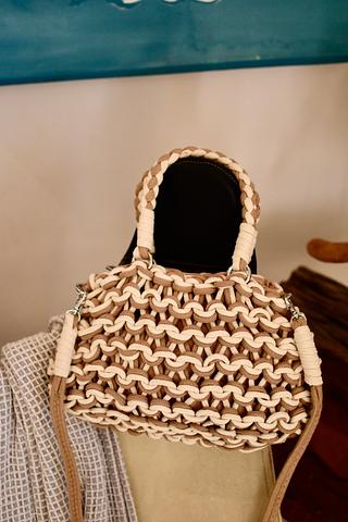 Bolsas tecidas à mão -Um estilo que vende muito bem na Europa