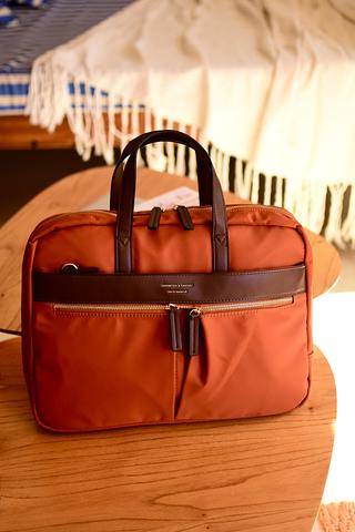 Bolsa grande feminina pasta