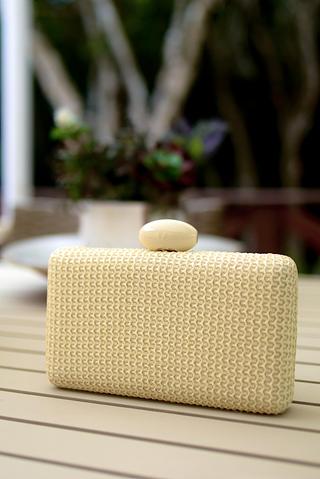 Bolsa de festa com palha