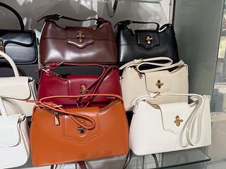Bolsa transversal feminina