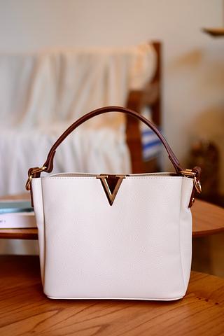 Bolsa transversal feminina